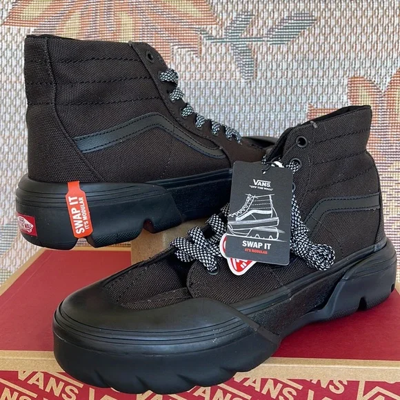 Vans WMNS Sk8-Hi Tapered
Heavy Canvas Blackout
VN0A7Q5T10J
Sneakers - Picture 9 of 16